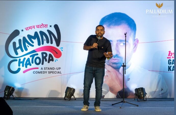 Gaurav Kapoor Delights Audience at Palladium Ahmedabad with a Sold-Out Stand-Up Show