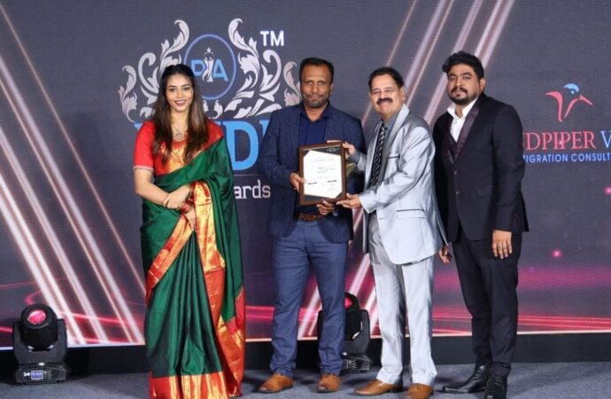 Pet Warehouse wins the title of Best Pet Store Supplies at India Pride Awards 2024