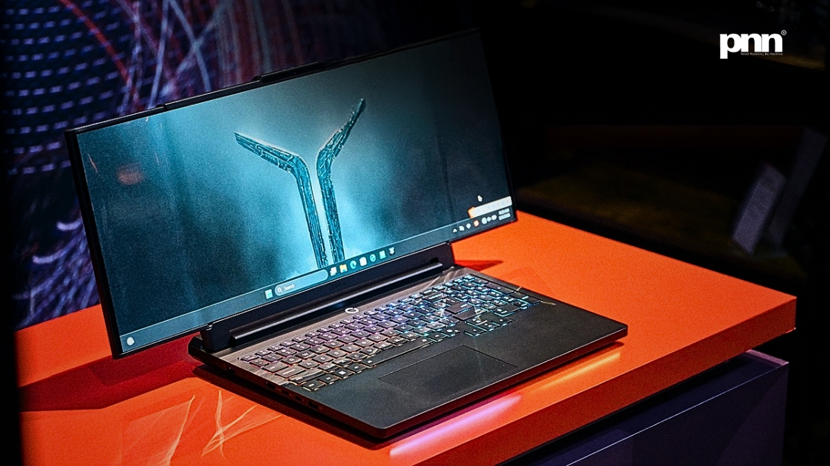 Lenovo’s Rollable OLED Laptop Is Audacious, Addictive — And Slightly Uncomfortable In All The Right Ways